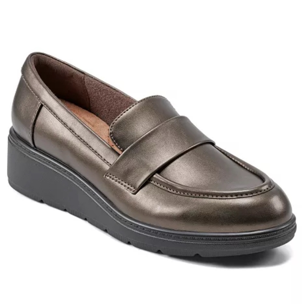 NWT Women Wedge Loafer (Women) Easy Spirit